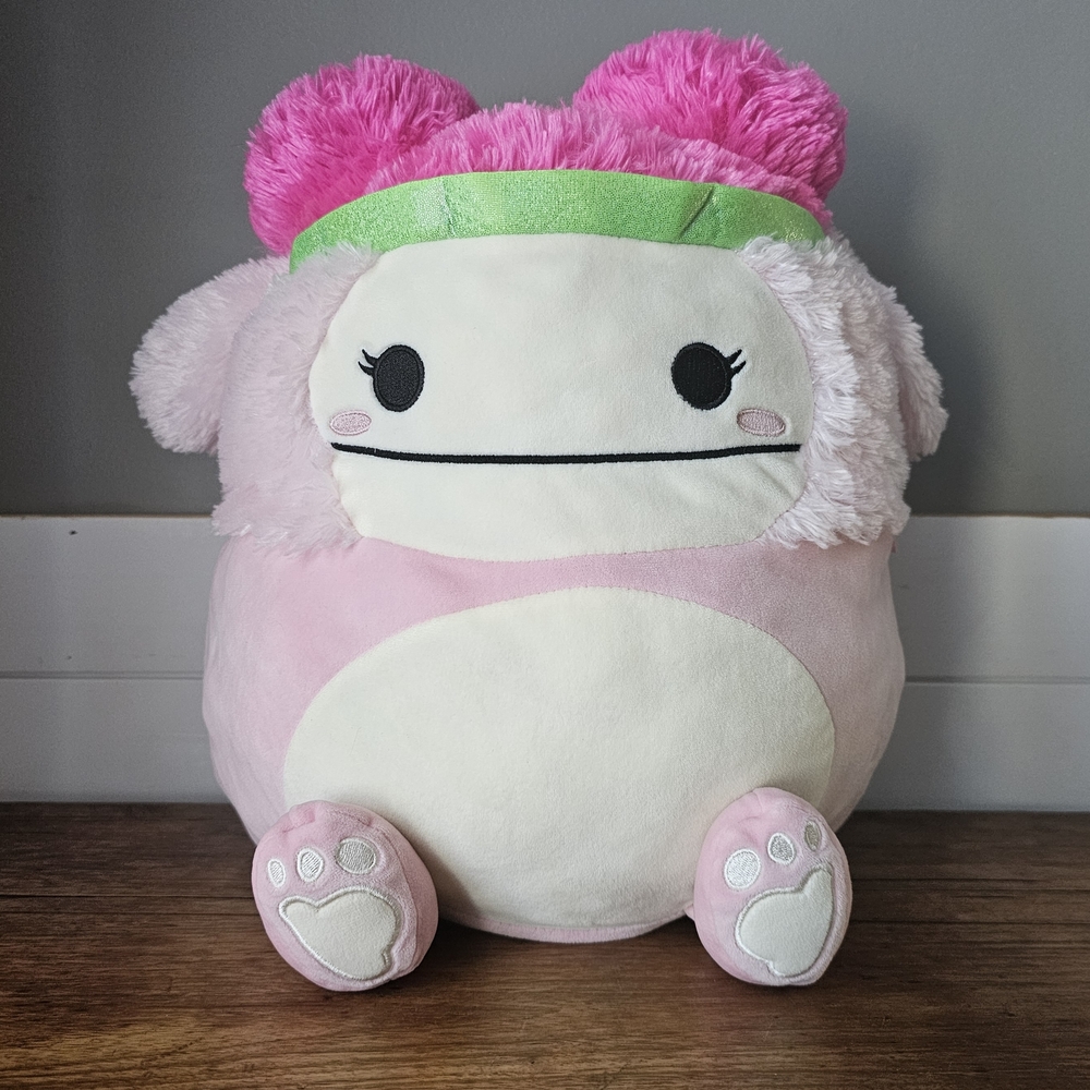 14" Zyan The Pink Bigfoot Squishmallow
